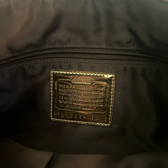 Coach Gold Poppy Signature Fabric Hobo Shoulder Bag - Picture 4 of 8